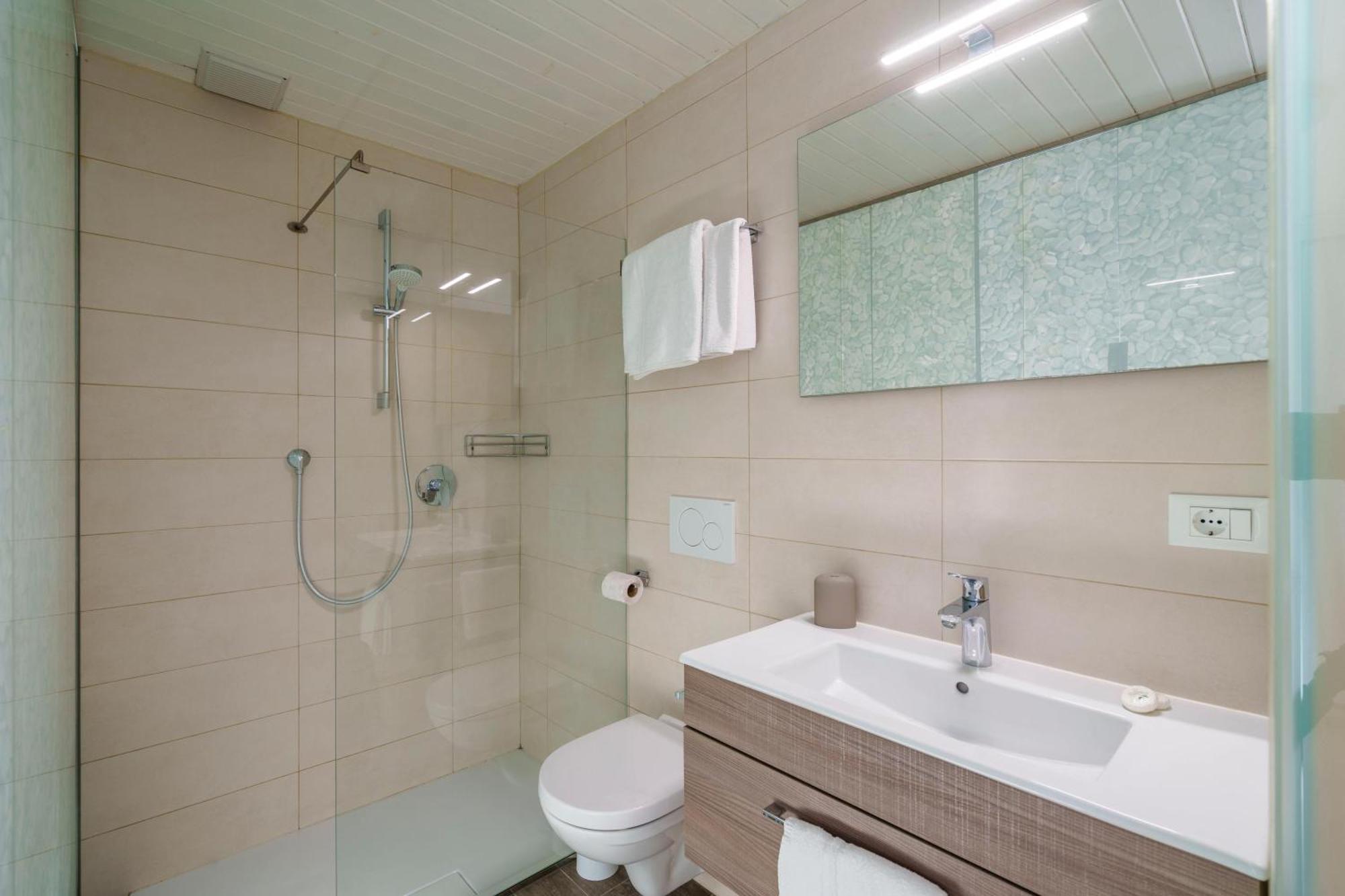 נאלס Hotel Appartement Lahngut מראה חיצוני תמונה